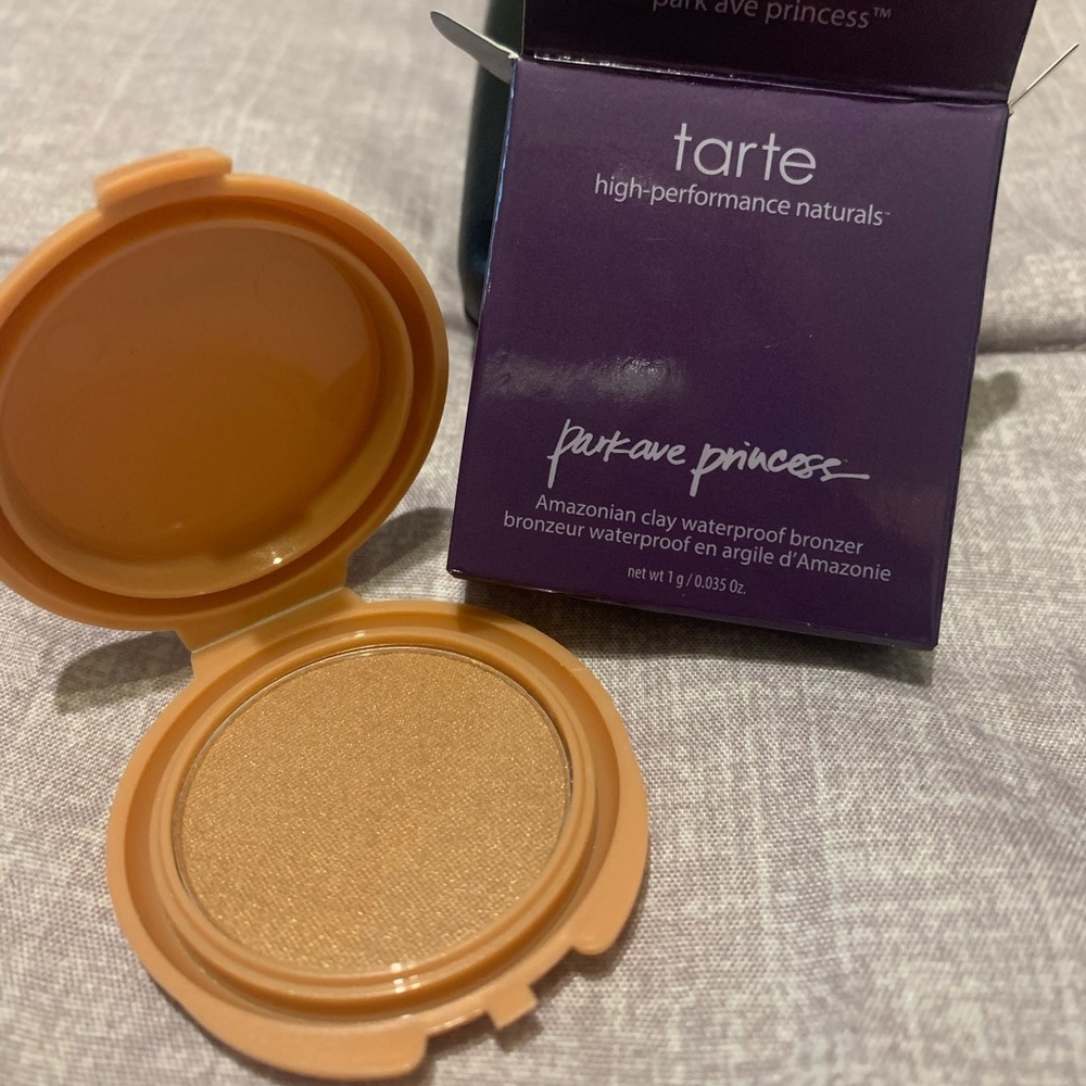 Waterproof bronzer